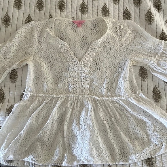 5/$25- Lilly Pulitzer white eyelet lace blouse - Picture 2 of 4